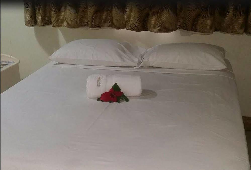 Grand Melanesian Hotel Nadi Esterno foto