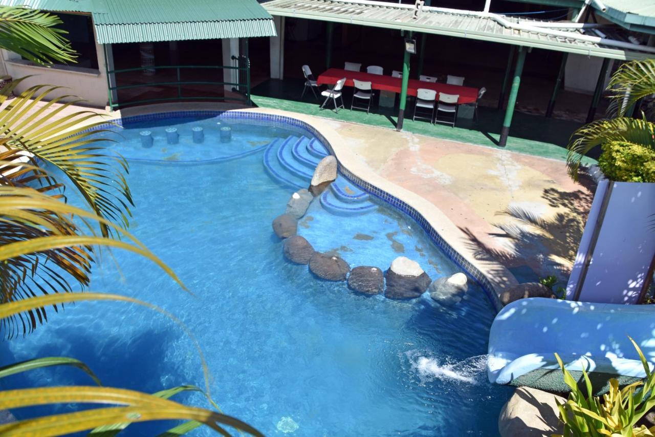 Grand Melanesian Hotel Nadi Esterno foto